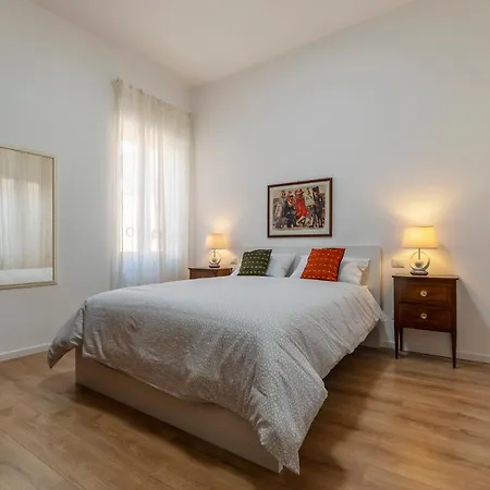 Apartment A Borgo Pio Con Ampio Terrazzo!